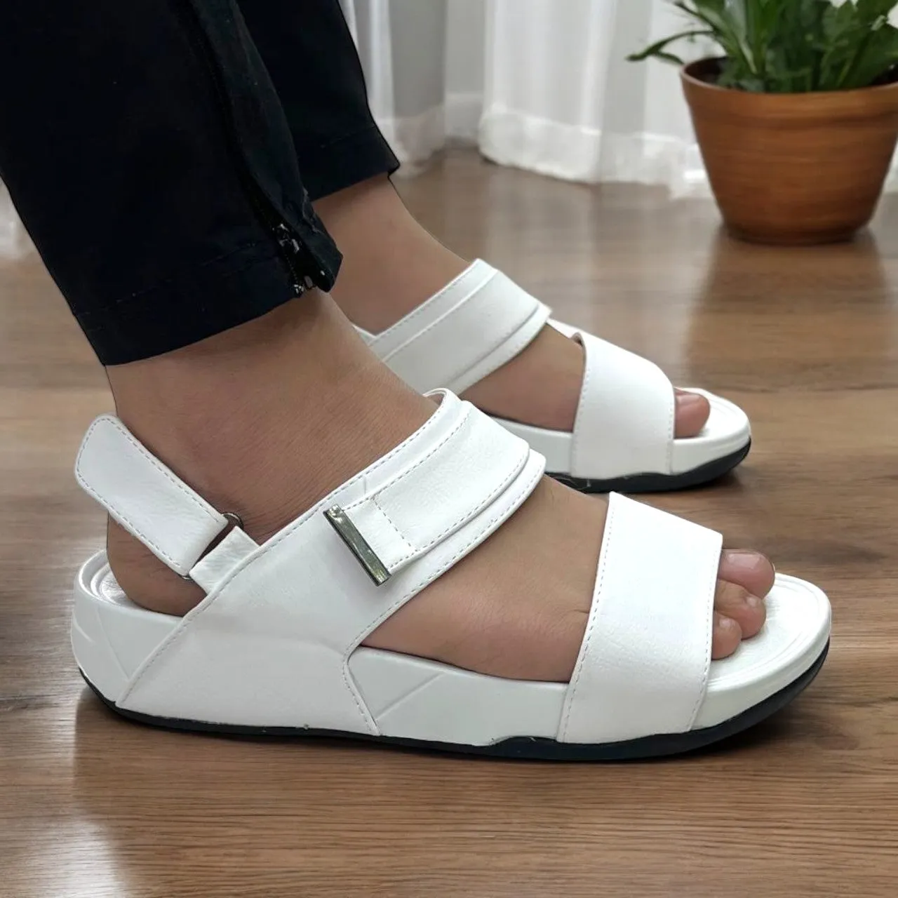 C082413 men sandal