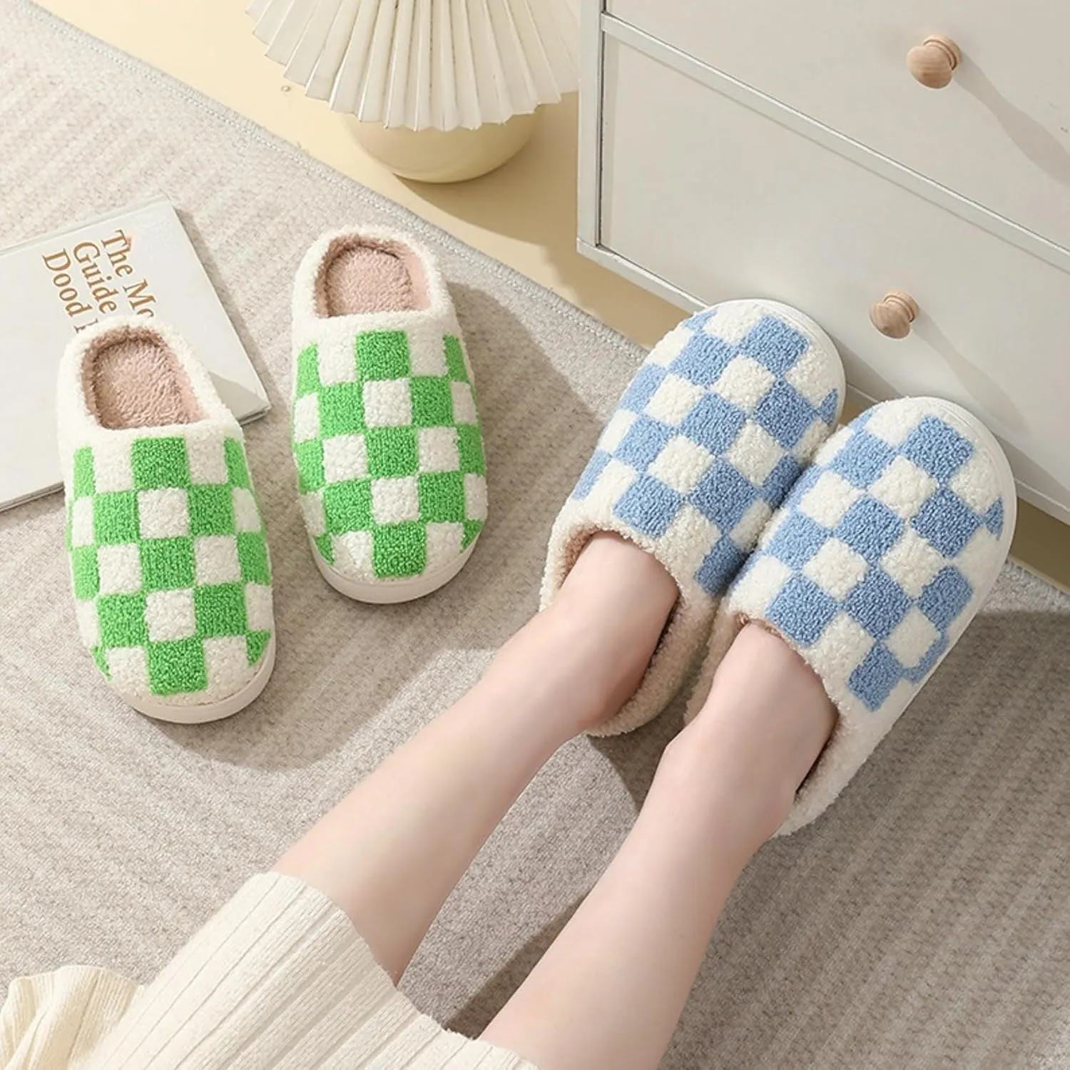 Checkered Plush Slippers for Women Men Winter Cozy Warm Indoor House Shoes with Non Slip Cushioned Sole