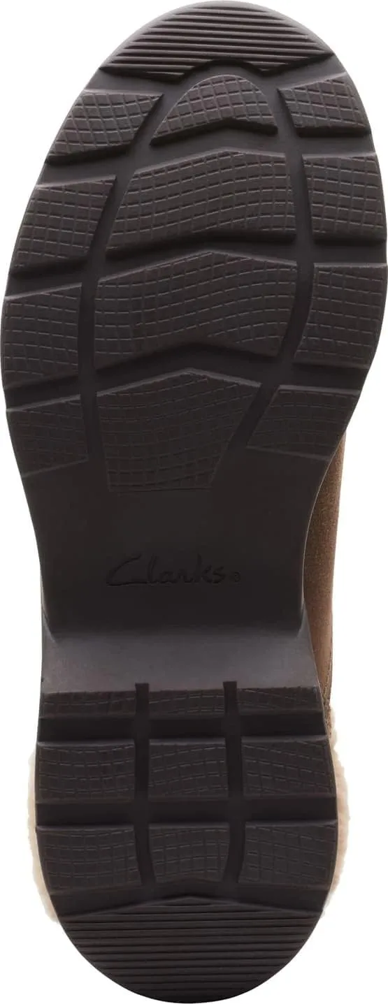 Clarks Women's Aveleigh Pull Waterproof Fashion Boot
