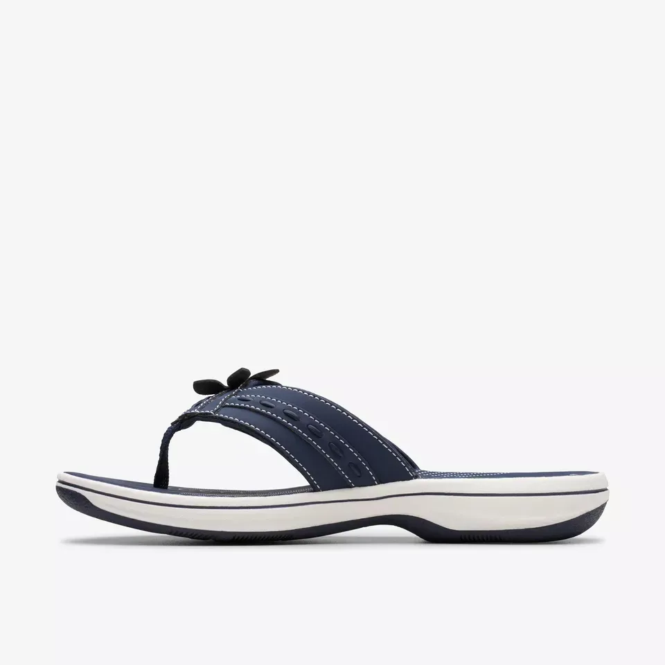 Clarks Women's Breeze Opal Navy 26181782