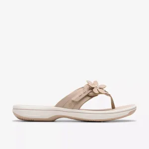 Clarks Women's Breeze Opal Sand 26181786