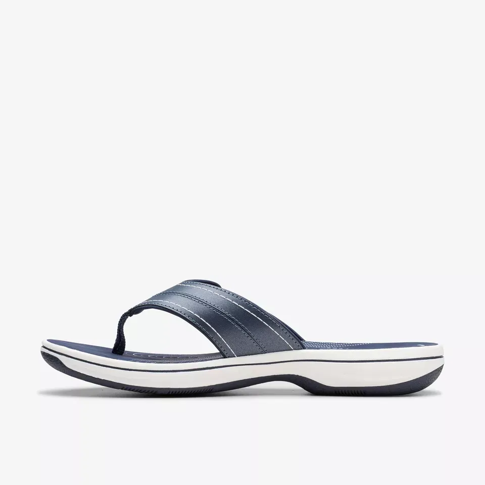 Clarks Women's Breeze Reyna Navy