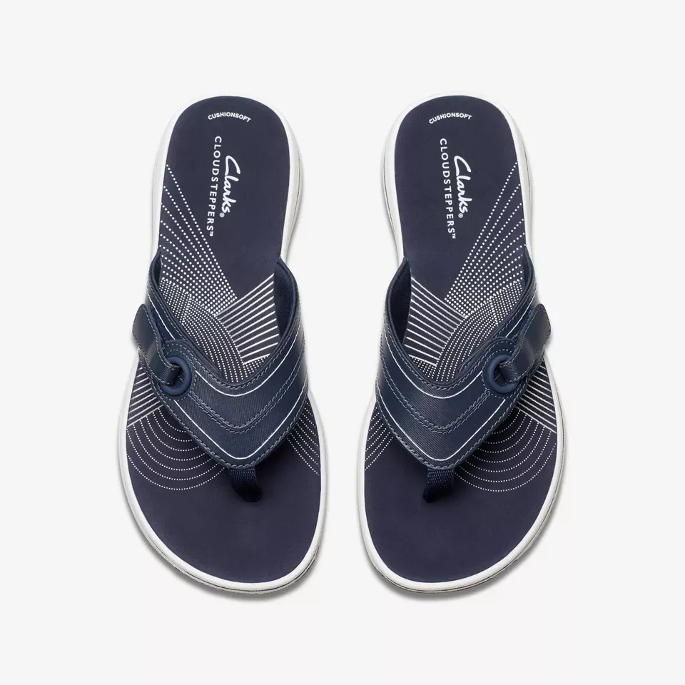 Clarks Women's Breeze Reyna Navy