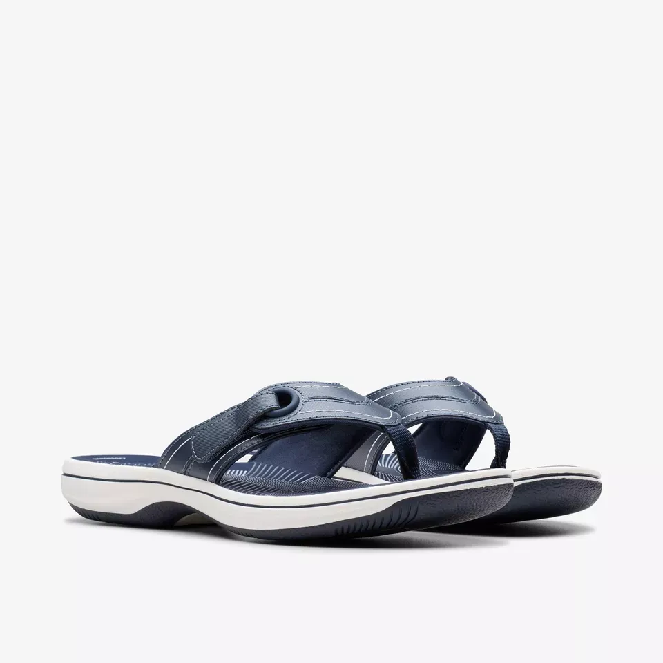 Clarks Women's Breeze Reyna Navy