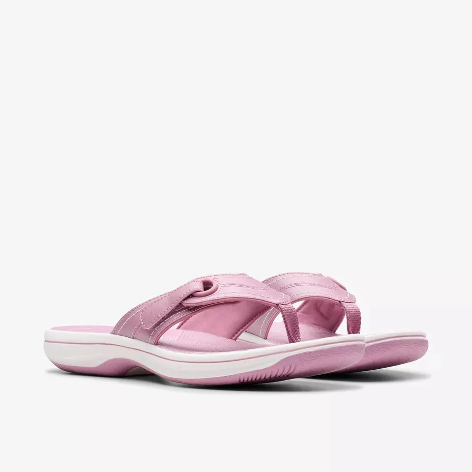 Clarks Women's Breeze Reyna Raspberry 26181817