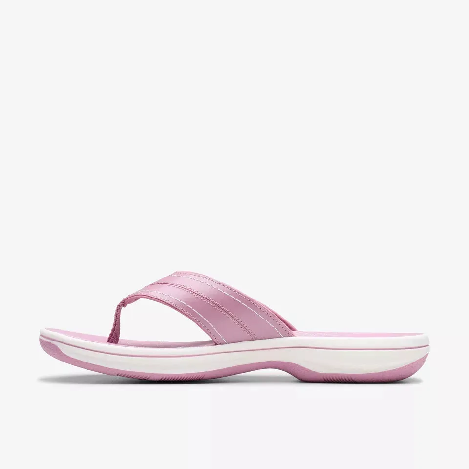 Clarks Women's Breeze Reyna Raspberry 26181817