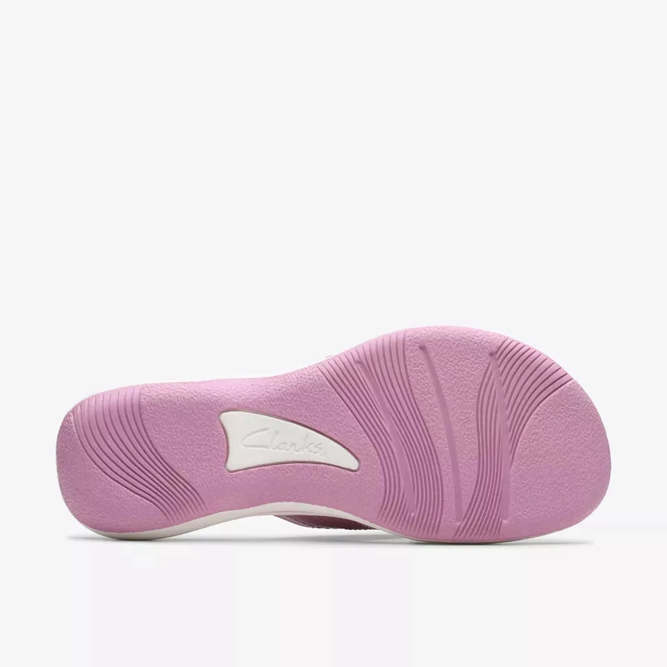 Clarks Women's Breeze Reyna Raspberry 26181817