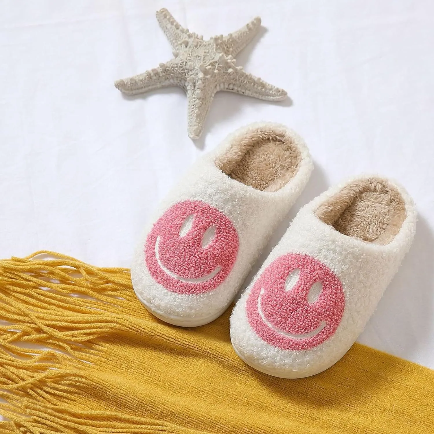 Cute Smile Face Kids' Plush Happy Face Slippers - Non-Slip, Warm, Indoor/Outdoor