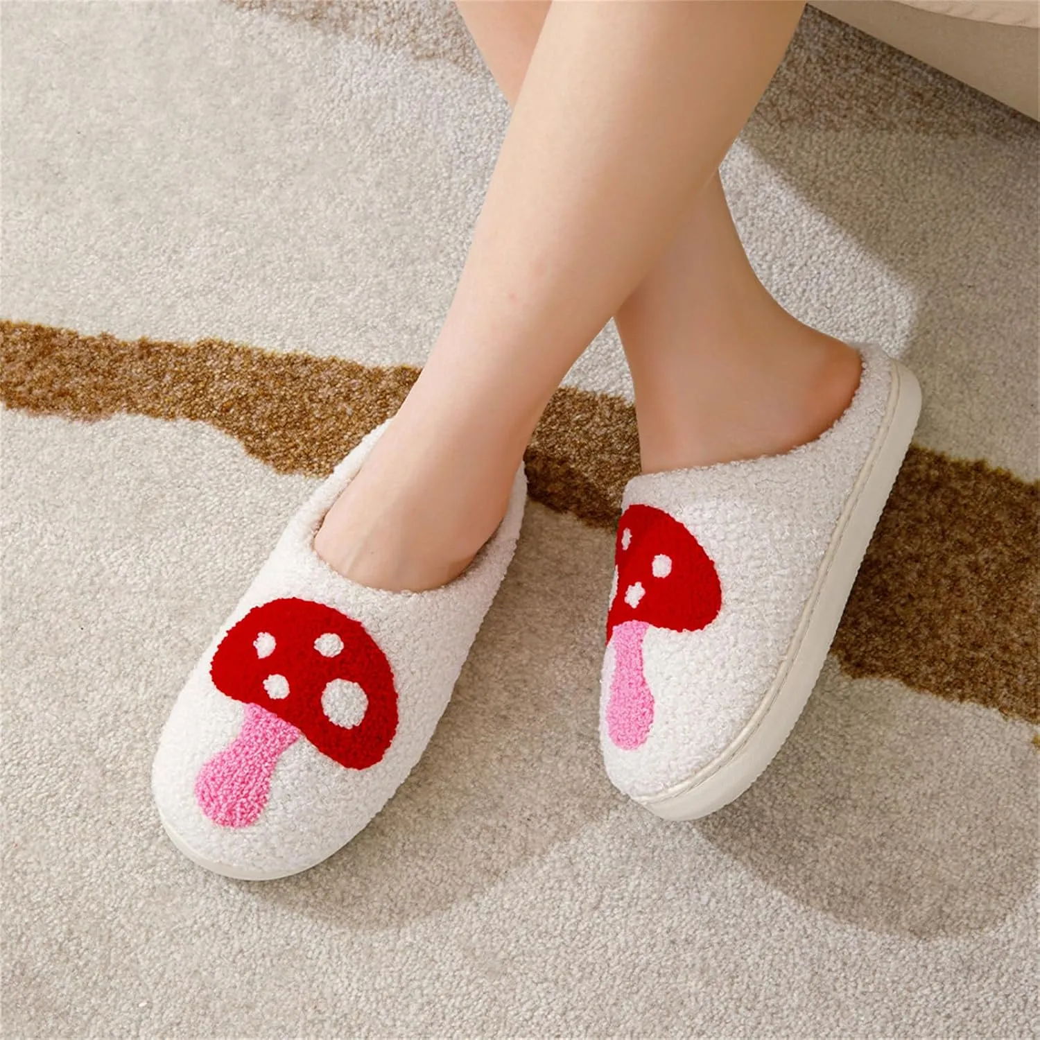 Cute Strawberry Pattern Women's Bedroom Slippers - Warm, Soft, Fuzzy, Non-Slip