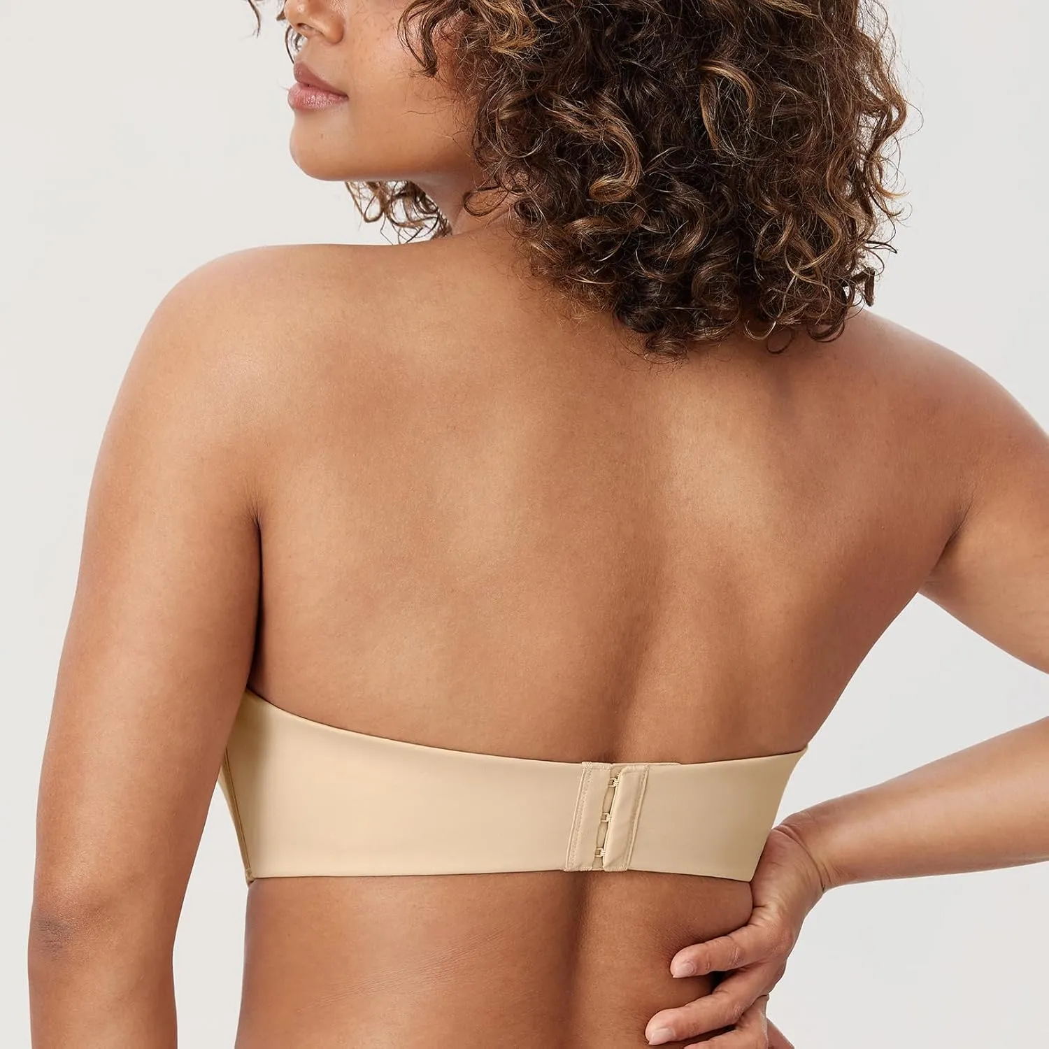 DELIMIRA Women's Strapless Bra Plunge Push Up for Big Busted Seamless Slightly Lined Support Lift Plus Size Invisible