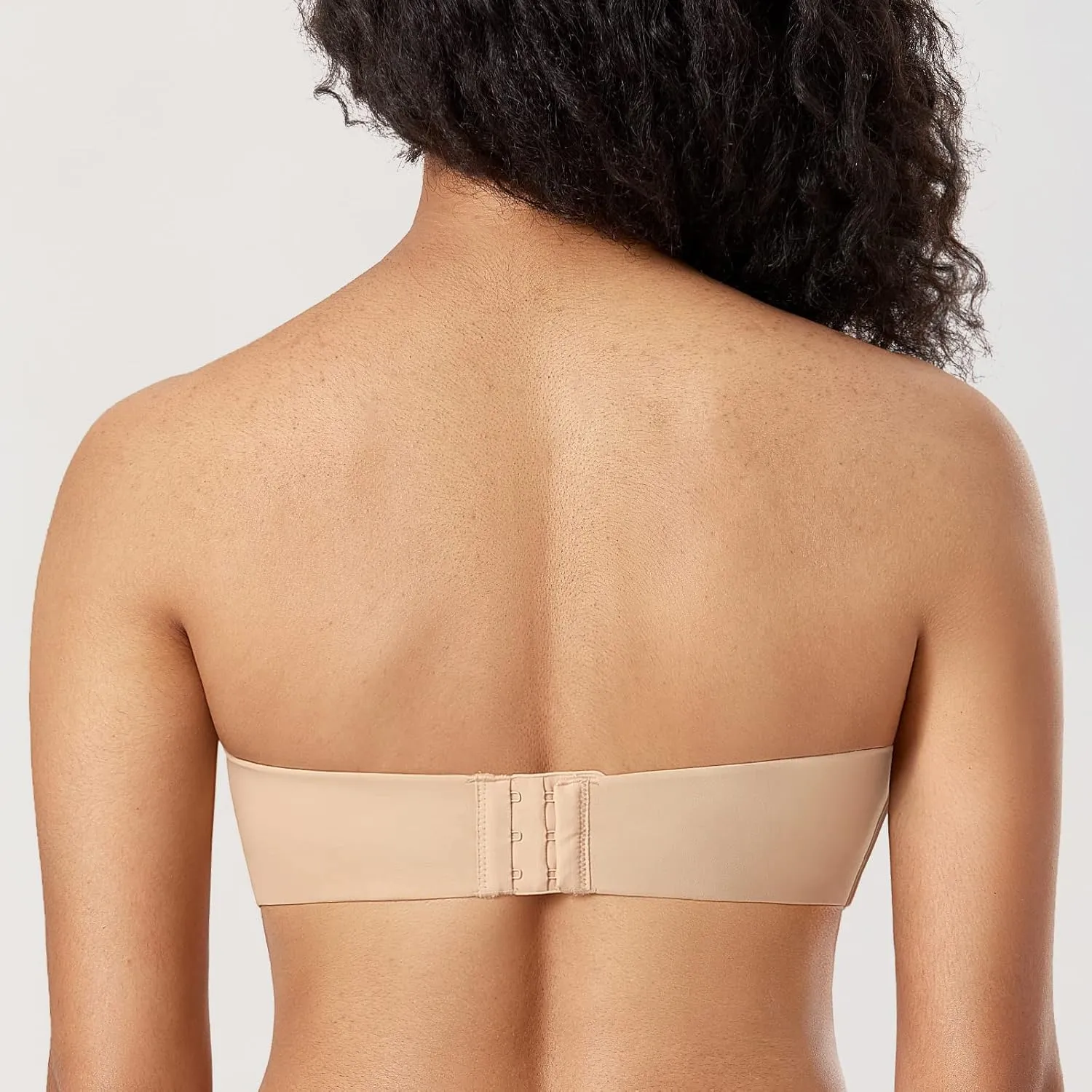 DELIMIRA Women's Strapless Bra Plunge Push Up for Big Busted Seamless Slightly Lined Support Lift Plus Size Invisible