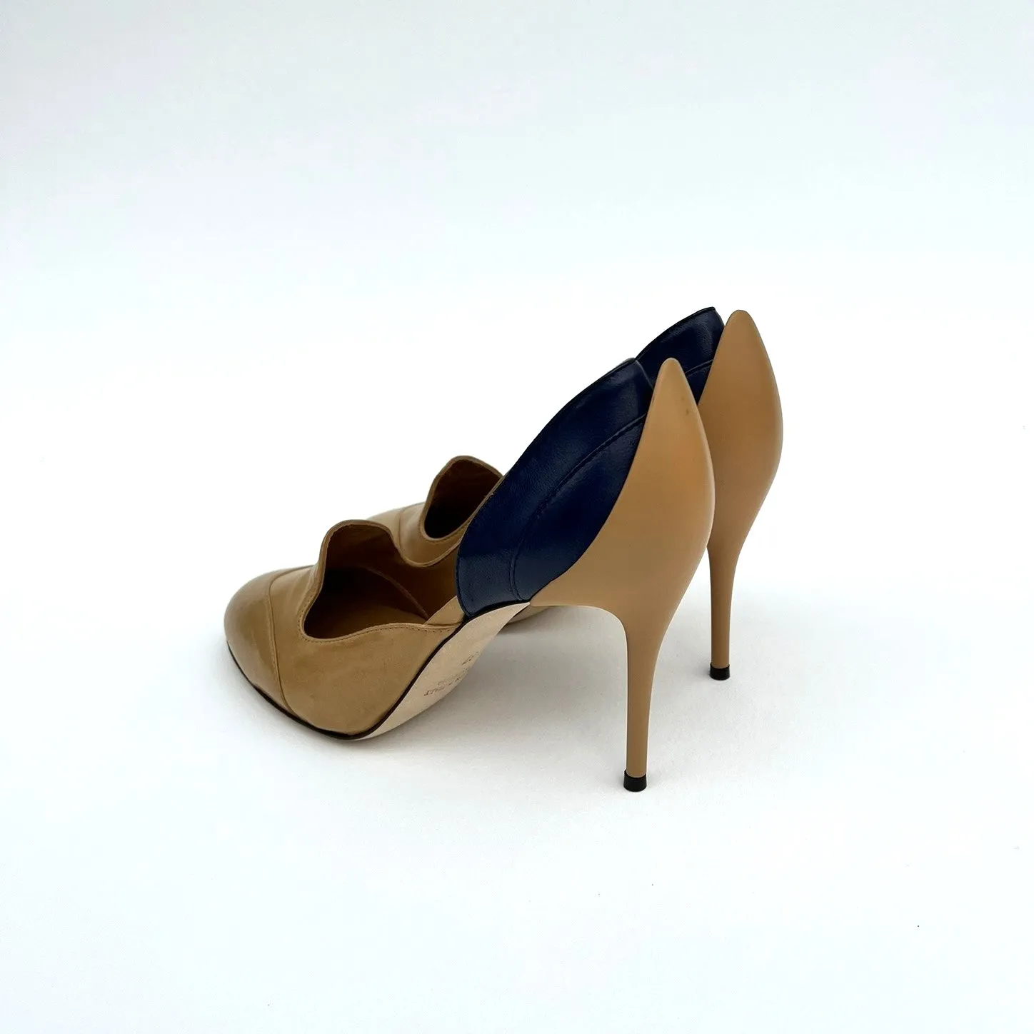 Fast worldwide shipping Helene Privacy-focused