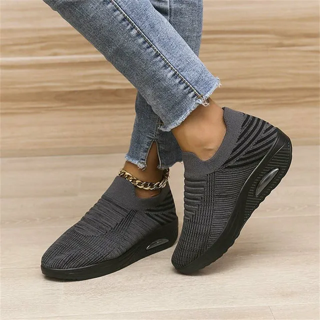 Joyce | Ergonomic slip-on sneakers