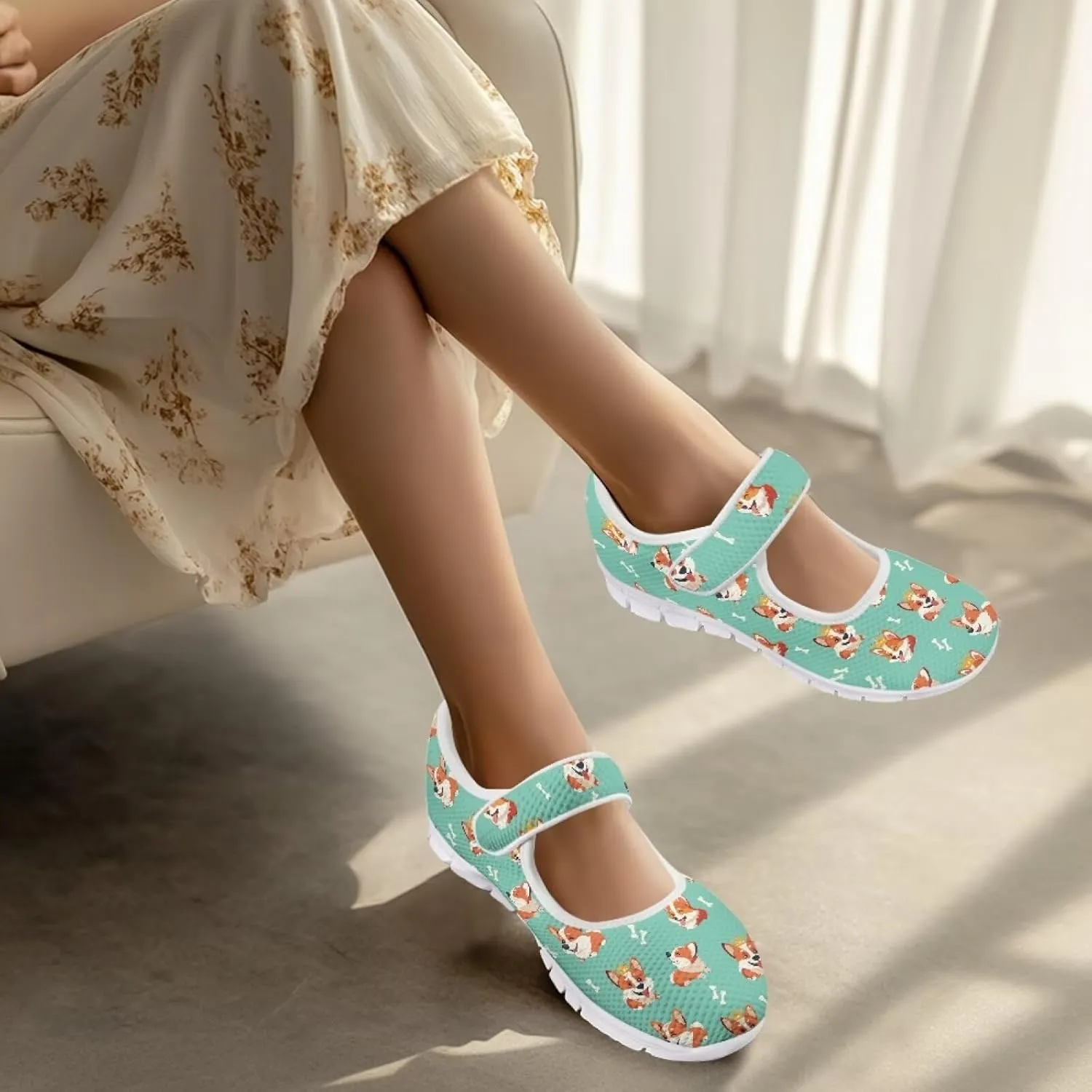 JoyLamoria Womens Slip on Walking Shoes Non Slip Barefoor Shoes Non Slip Fashion Mary Jane Shoes, Sunflower Bee Print
