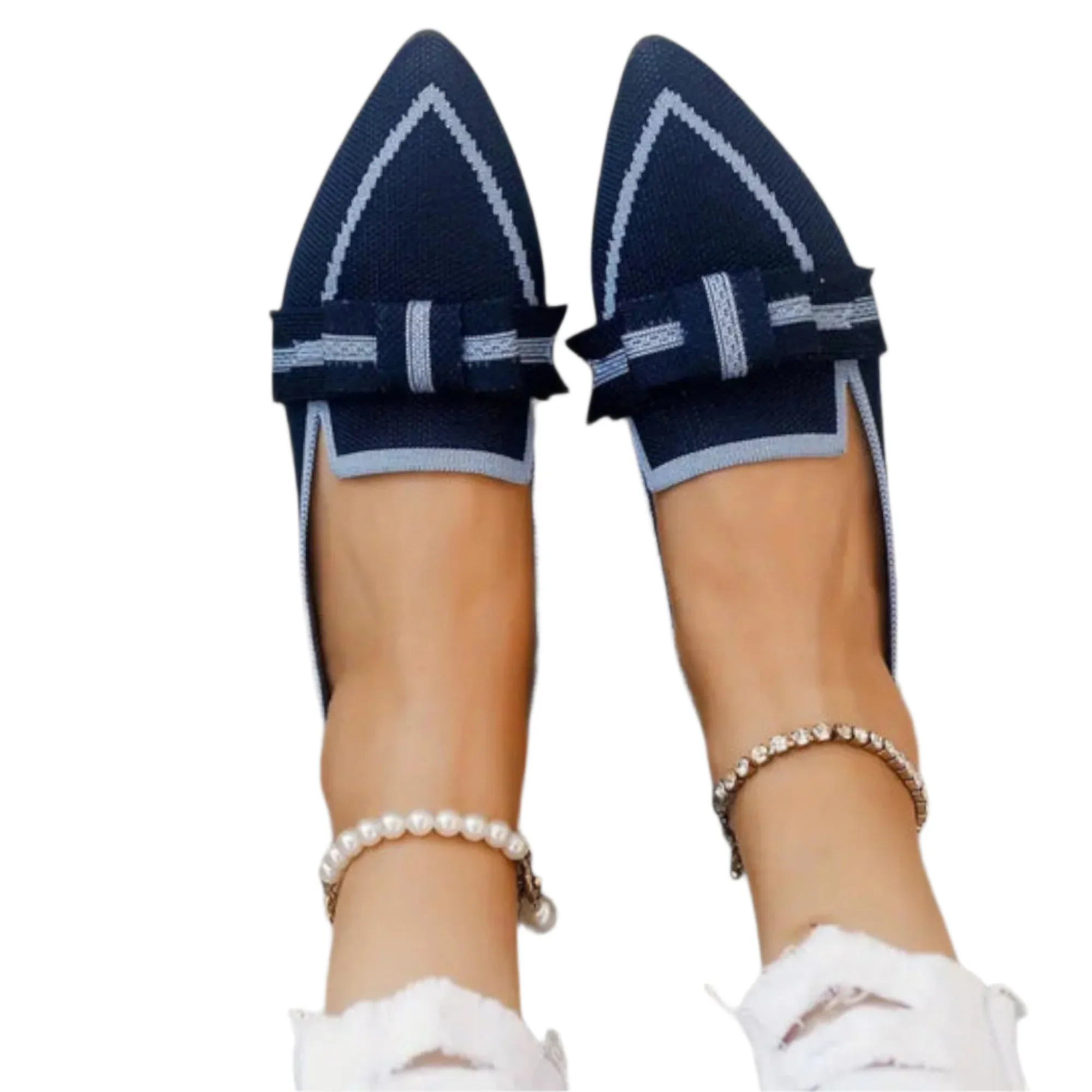 Lorraine - Elegant pointed toes with feminine bow details