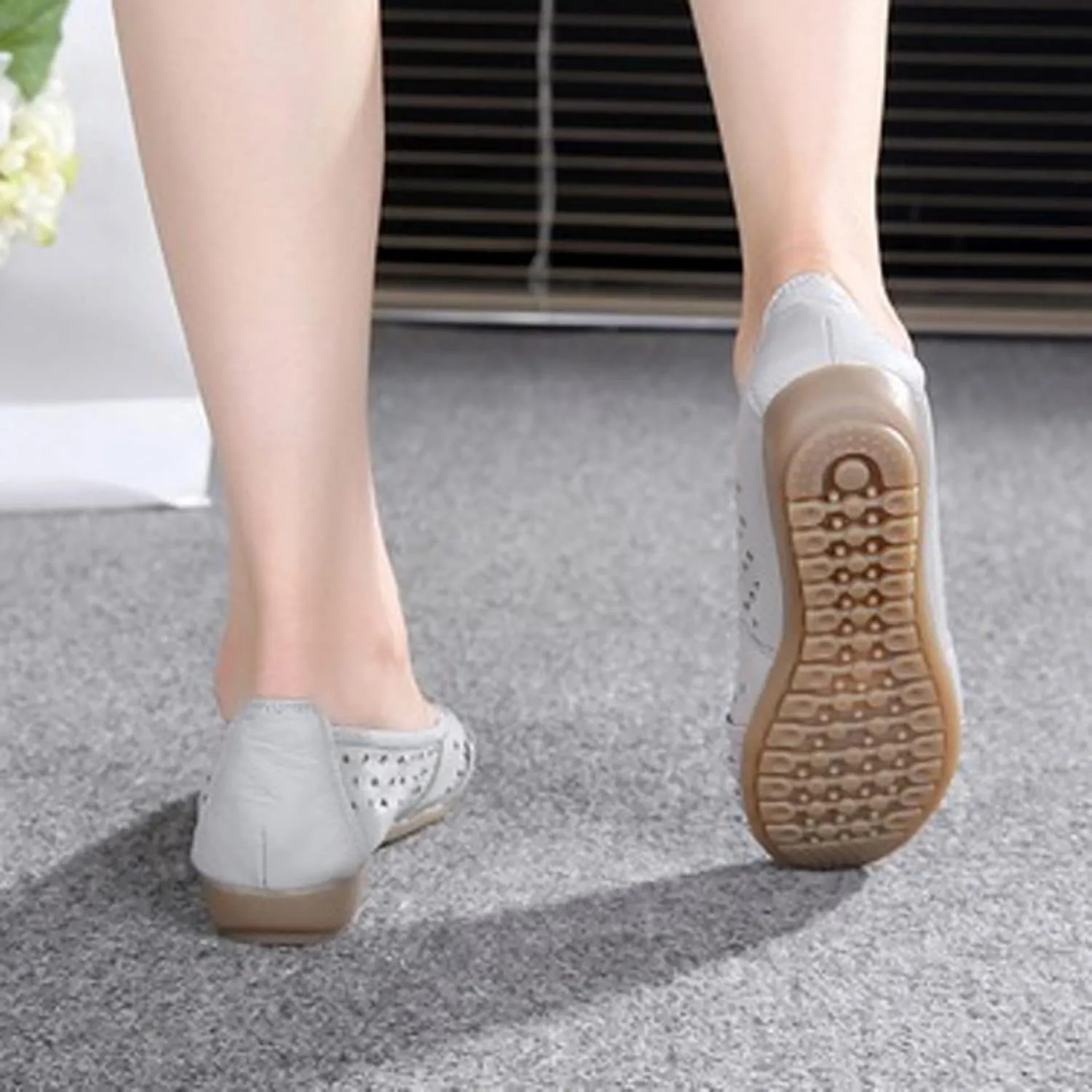 LUXINYU Women's Slip on Flats,Round Toe Hallow Flat Shoes, Soft Comfortable Cowhide Soft-soled Flats