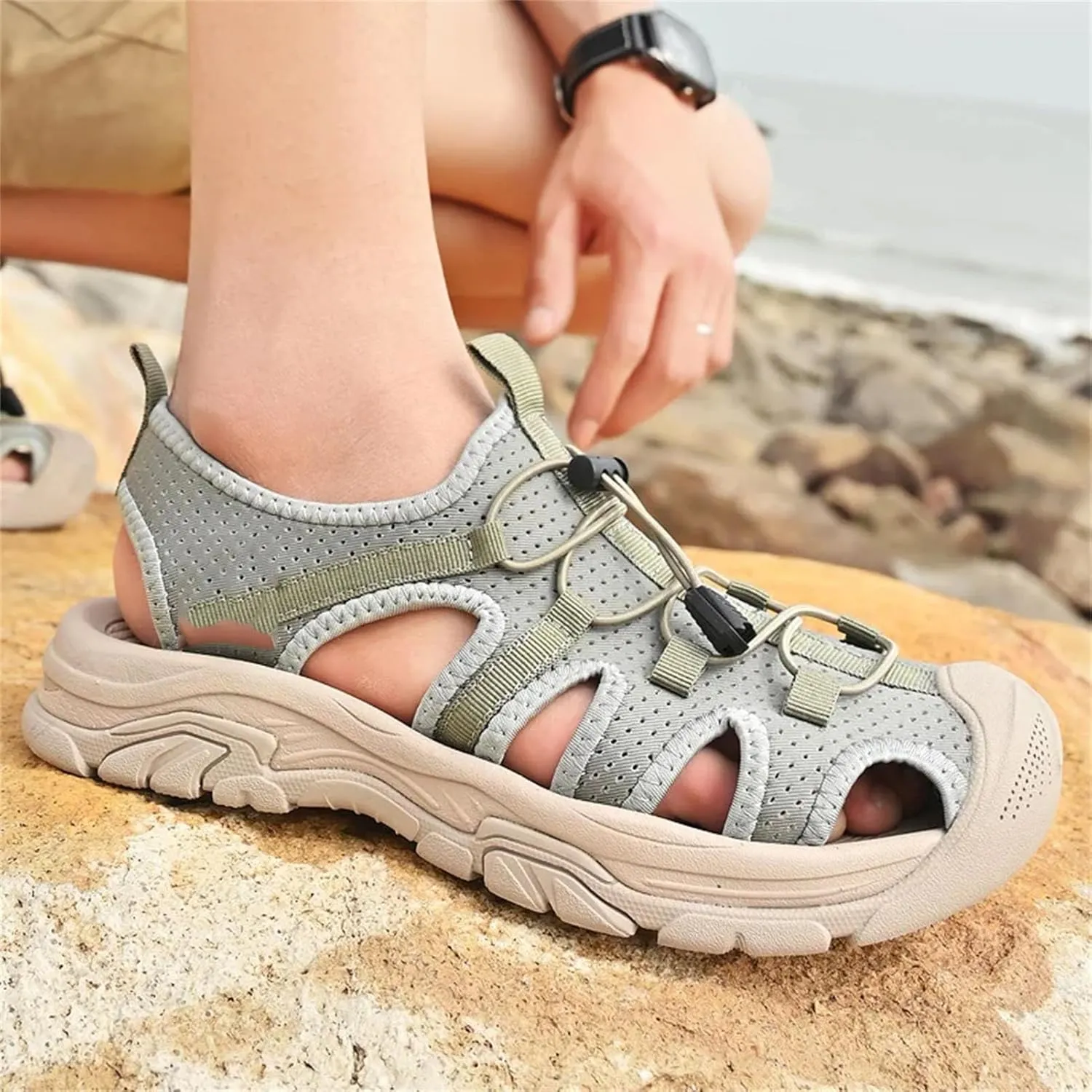 Men's Quick-Dry Hiking Sandals - Non-Slip Outdoor Beach Slippers with Cushioned
