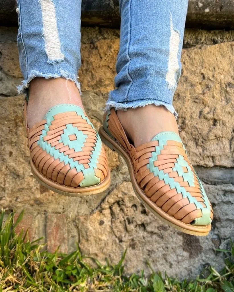Mexico en la Piel Women's Huarache Sandals - Genuine Leather, Handcrafted Slip-On Flats with Two-Tone Interwoven Design, Lightweight, Comfortable