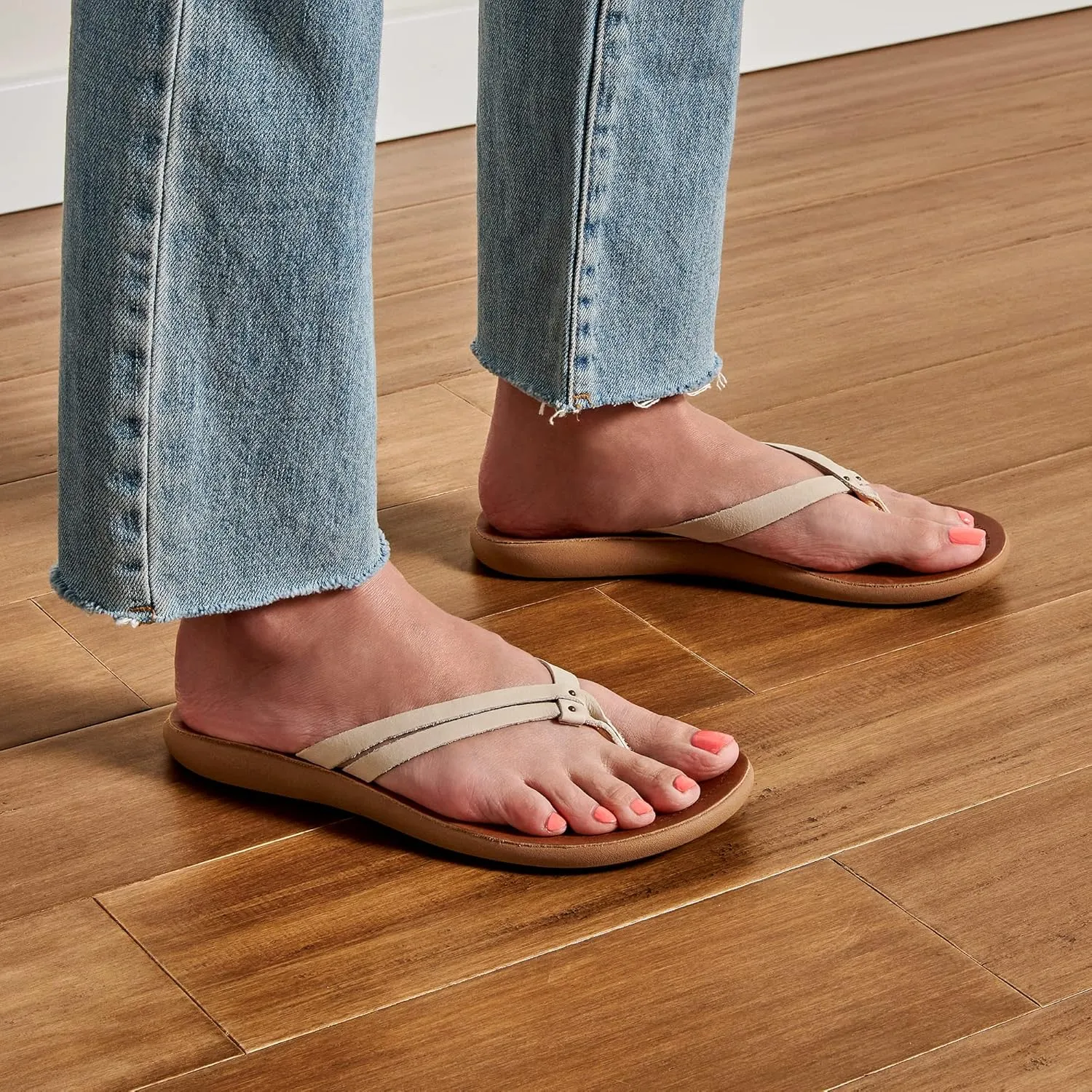 OLUKAI Kapehe Luana Women's Beach Sandal, Soft & Comfortable Full-Grain Leather, Casual & Modern Style