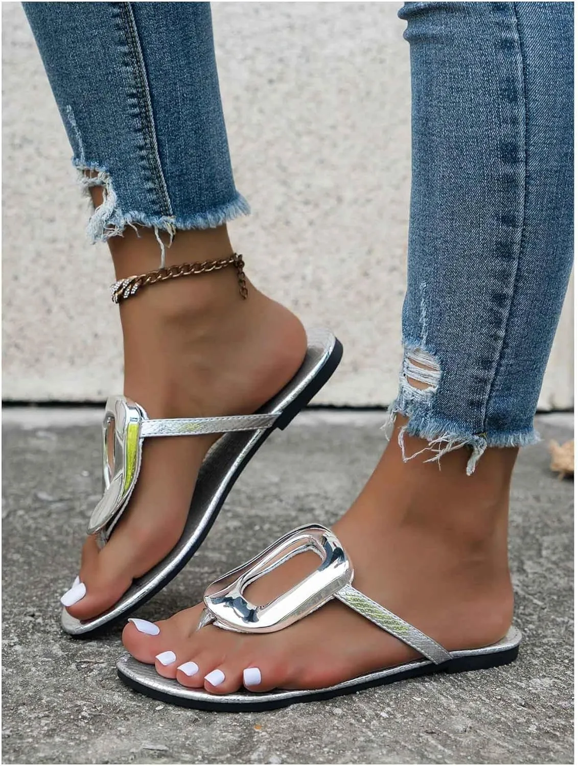 OYOANGLE Women's Metal Decor Flip Flop Thong Sandals Comfortable Slip on Flat Sandals