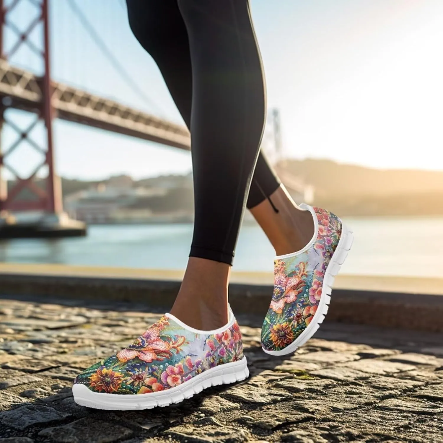 Slip On Shoes for Women Low Cut Non Slip Casual Walking Shoes Lightweight Sports Running Tennis Sneakers US5.5-11.5