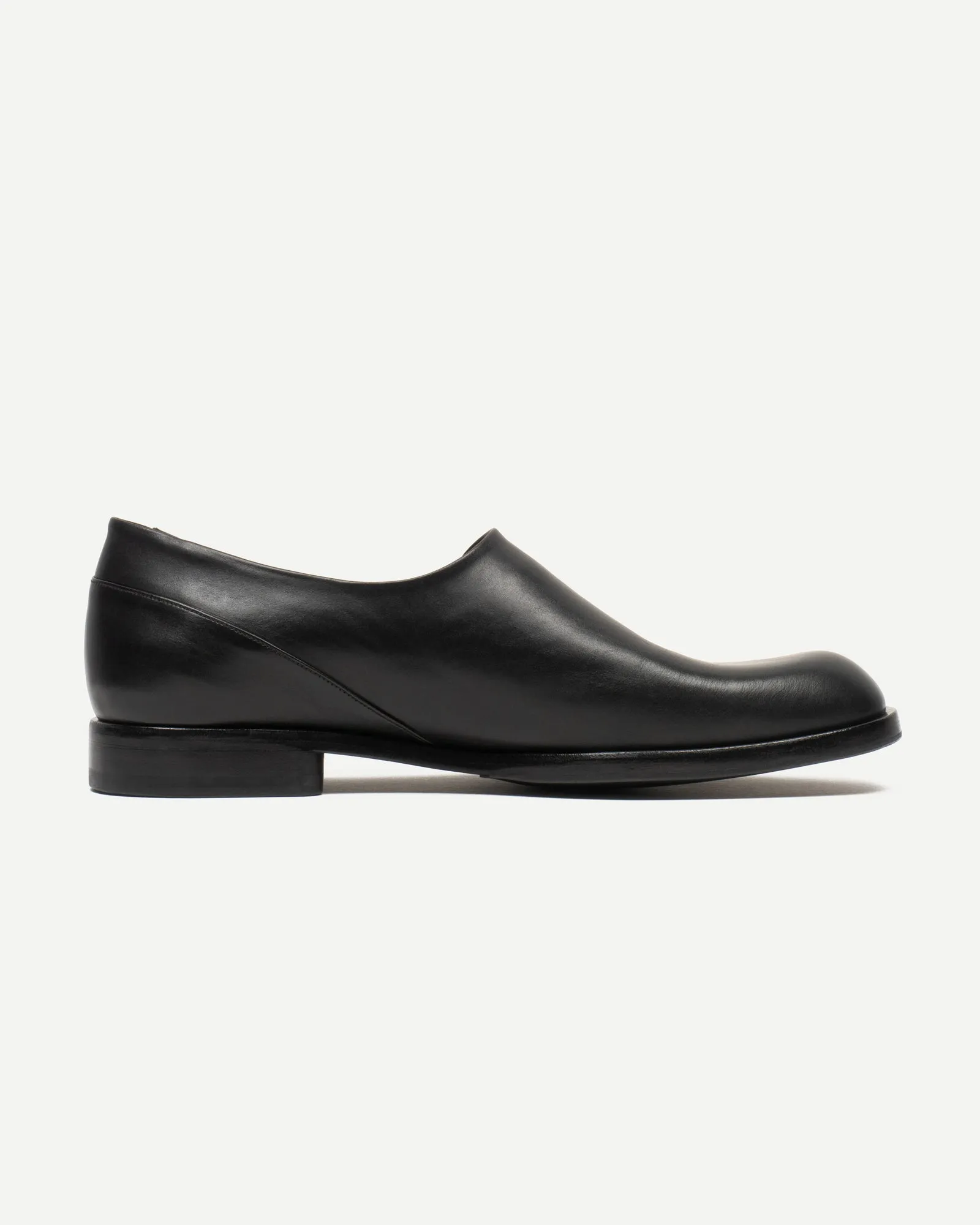 STAPLES SLIP-ON