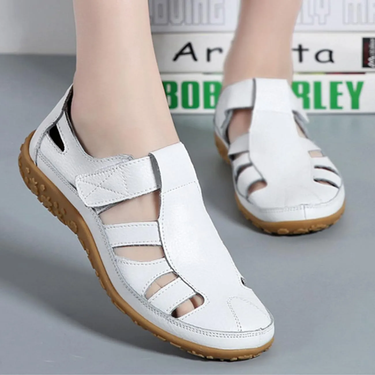 Women's Casual Walking Flat Sandals Lightweight Close Toe Dressy Sandals Summer Casual Shoes for Beach