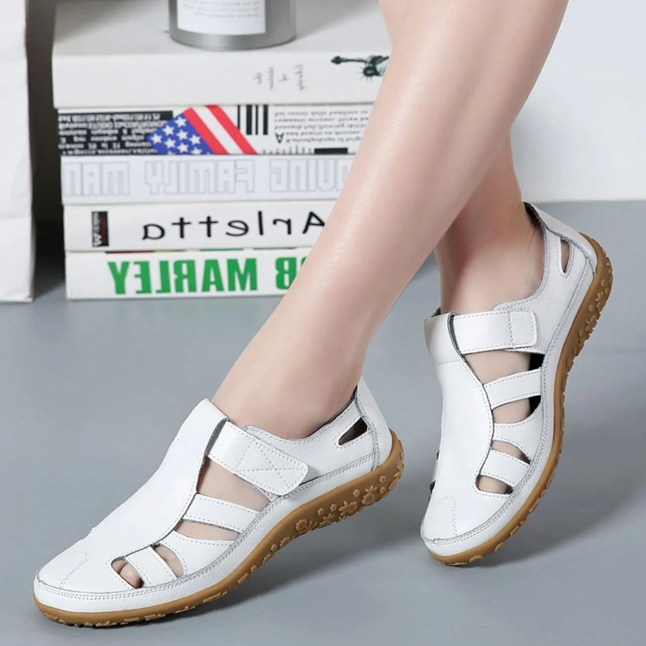 Women's Casual Walking Flat Sandals Lightweight Close Toe Dressy Sandals Summer Casual Shoes for Beach