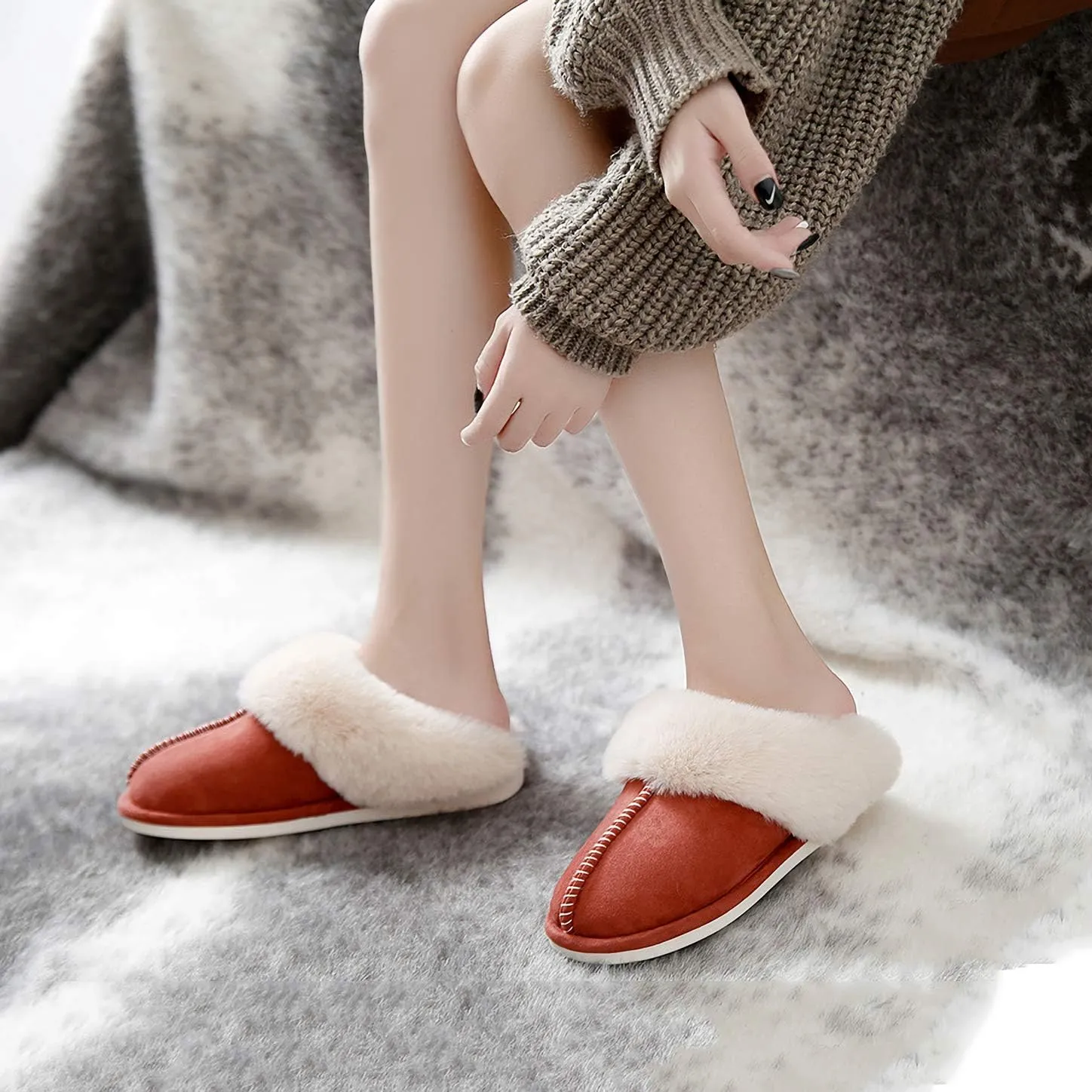 Women's Slippers Soft Plush Winter Warm House Shoes Slip on Memory Foam Fluffy Fur Slippers